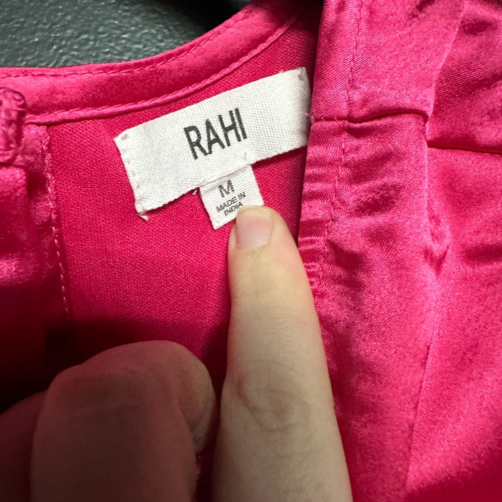 NEW Rahi Cierra Cut Out Back Dress Fuschia M - Picture 4 of 7